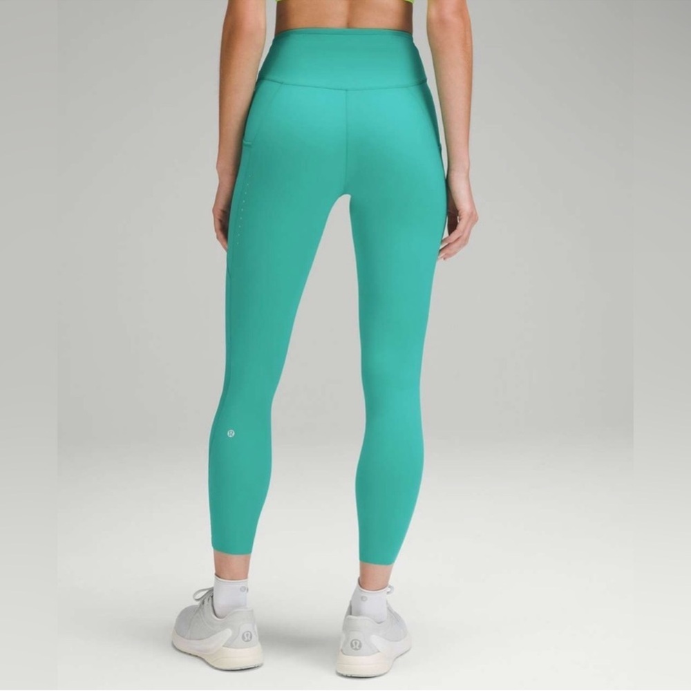 Lululemon Fast and Free High-Rise Tight/Leggings  25” pockets update sz 4